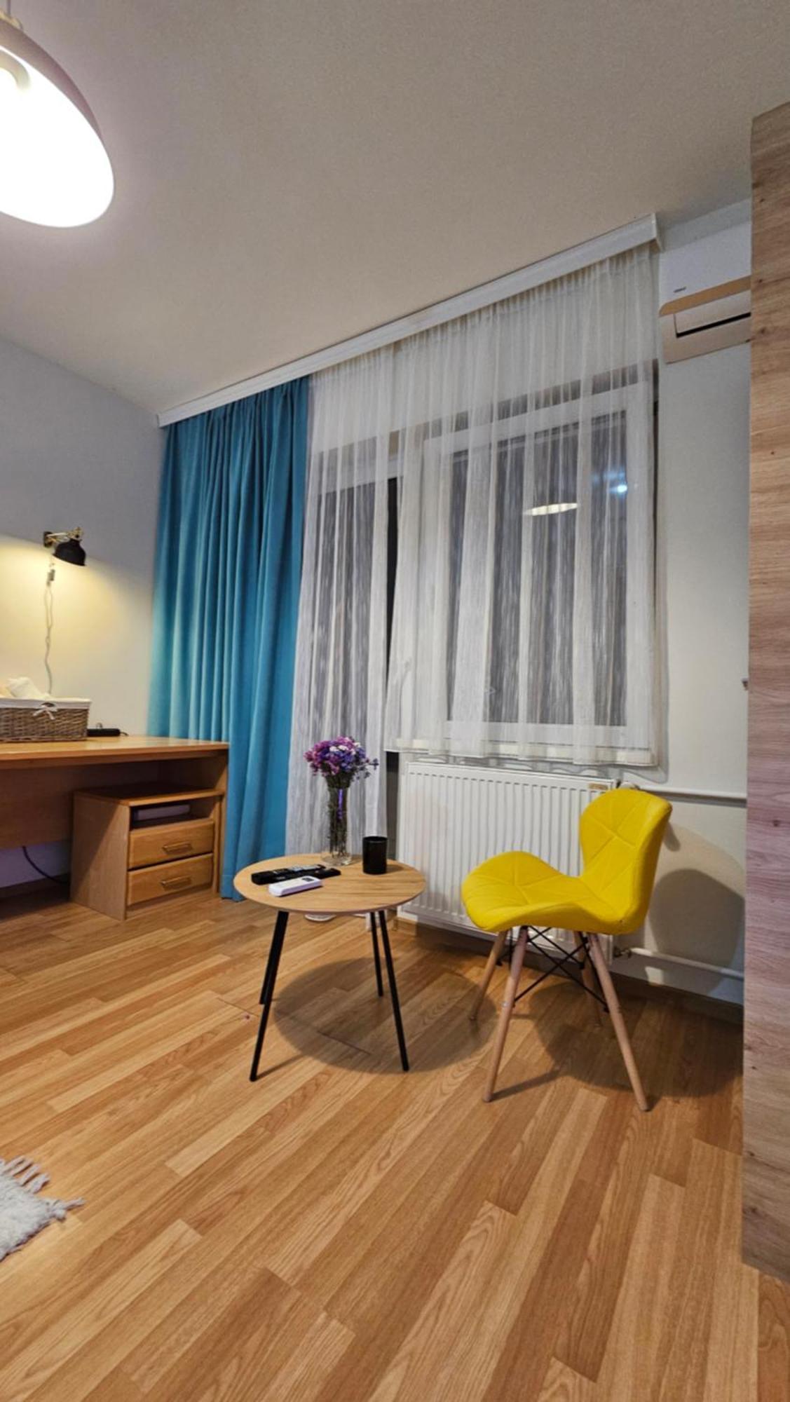 Grandpa Vojin'S Cozy Corner Apartment Subotica Exterior foto
